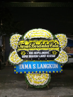 Papan Bunga Duka di Cilenggang